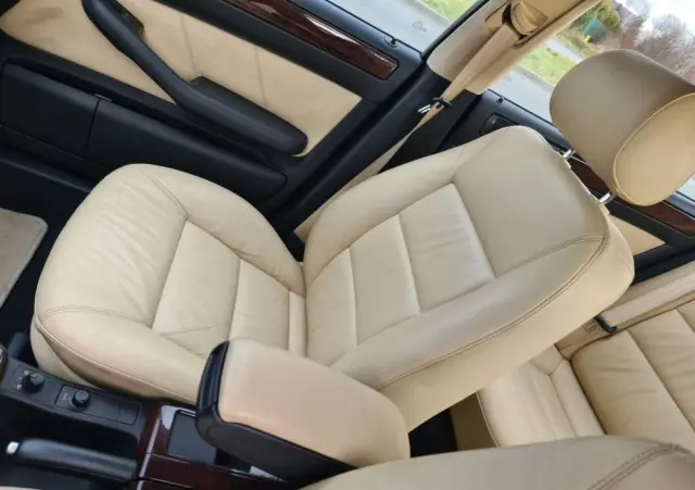 AUDI A6 Limousine 