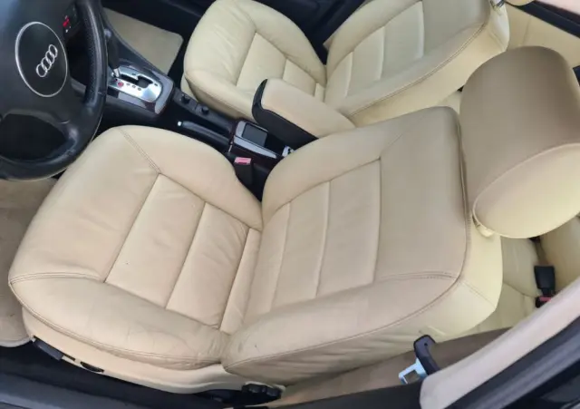 AUDI A6 Limousine 