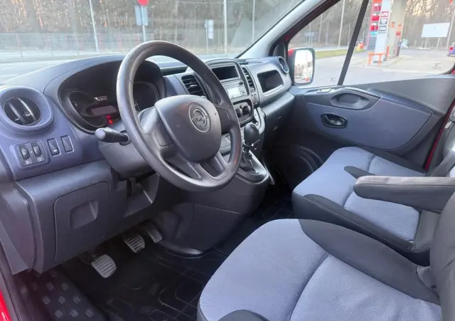 OPEL Vivaro 