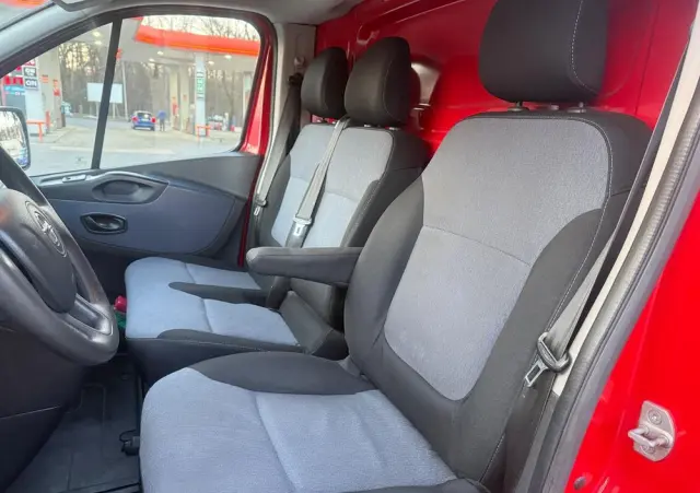 OPEL Vivaro 
