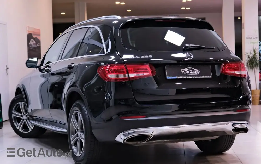 MERCEDES-BENZ GLC 