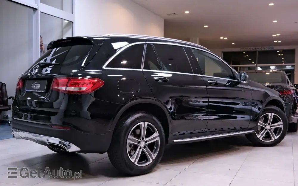 MERCEDES-BENZ GLC 
