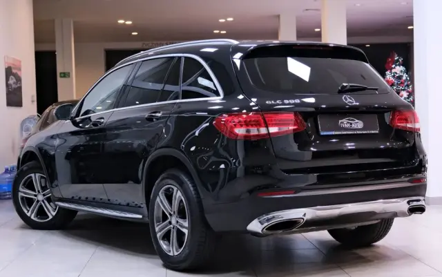 MERCEDES-BENZ GLC 