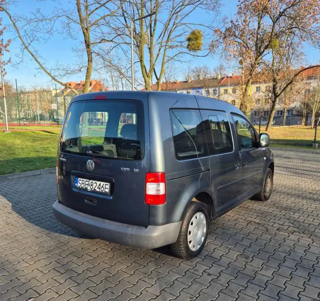 VOLKSWAGEN Caddy Life