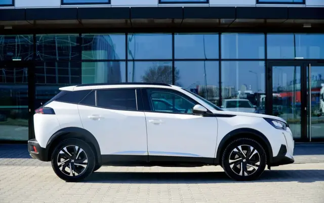 PEUGEOT 2008 BlueHDi 130 EAT8 Allure Pack