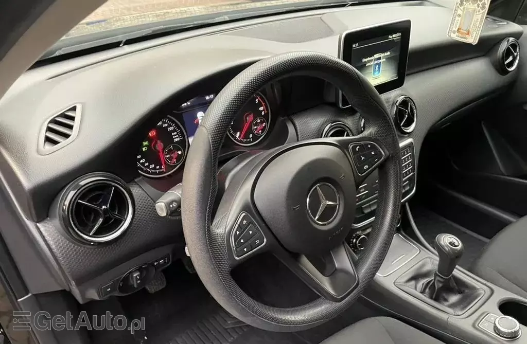 MERCEDES-BENZ Klasa A A 160 CDI (90 KM)
