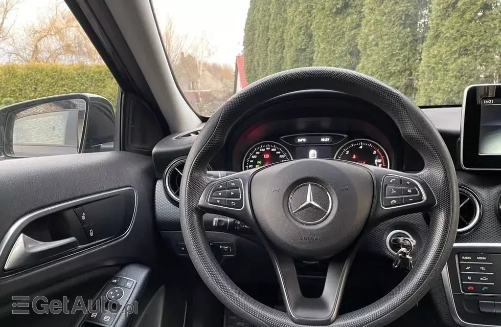 MERCEDES-BENZ Klasa A A 160 CDI (90 KM)