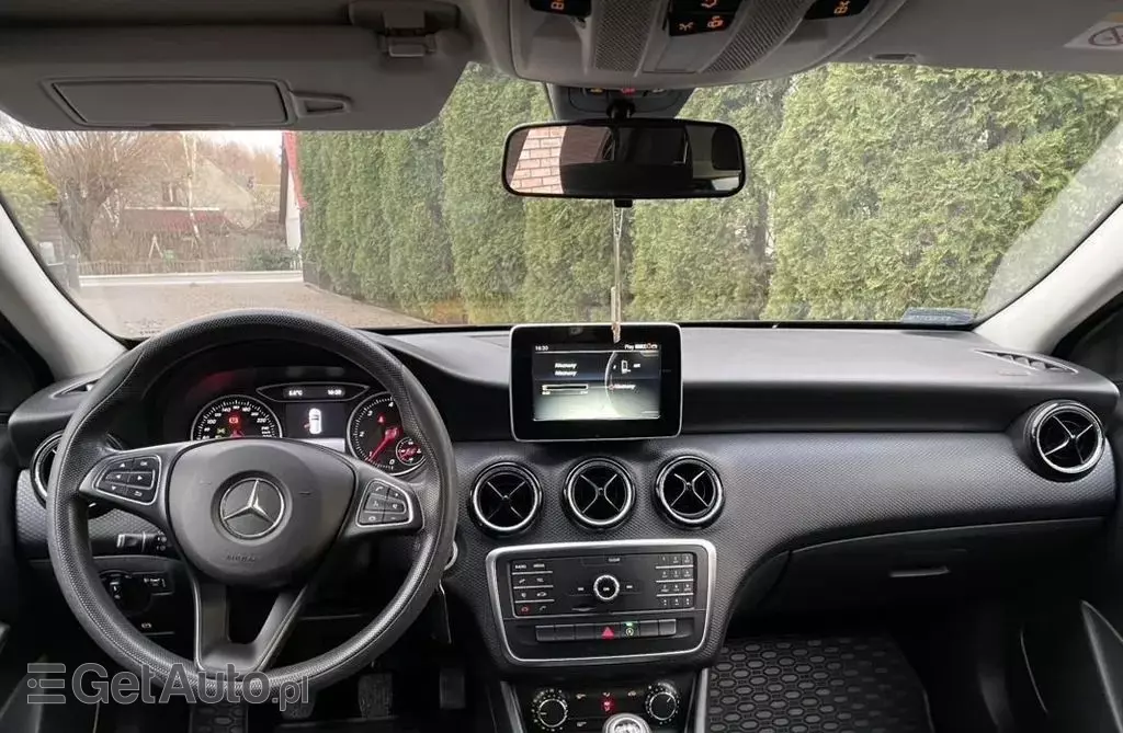MERCEDES-BENZ Klasa A A 160 CDI (90 KM)