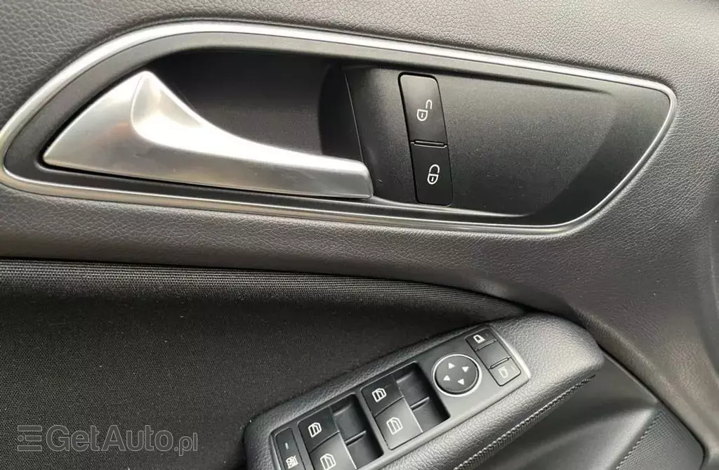 MERCEDES-BENZ Klasa A A 160 CDI (90 KM)