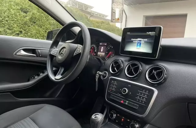 MERCEDES-BENZ Klasa A A 160 CDI (90 KM)