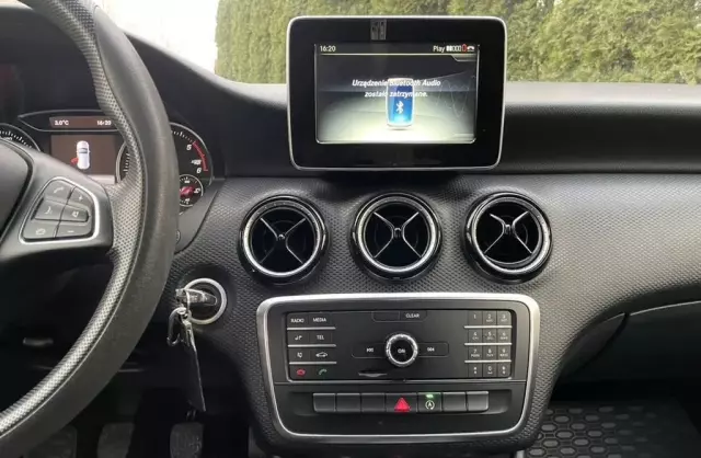 MERCEDES-BENZ Klasa A A 160 CDI (90 KM)