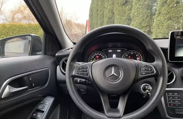 MERCEDES-BENZ Klasa A A 160 CDI (90 KM)