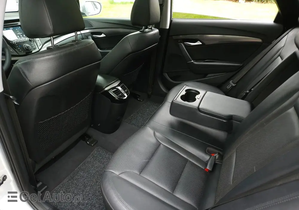 HYUNDAI I40 1.7 CRDi BlueDrive Premium DCT