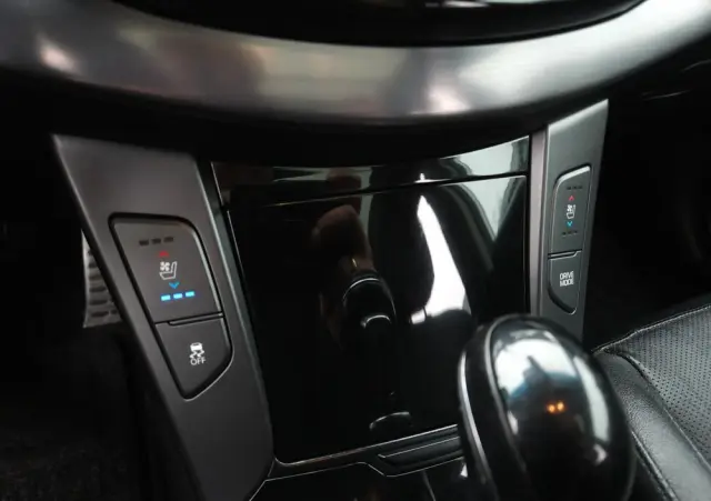 HYUNDAI I40 1.7 CRDi BlueDrive Premium DCT