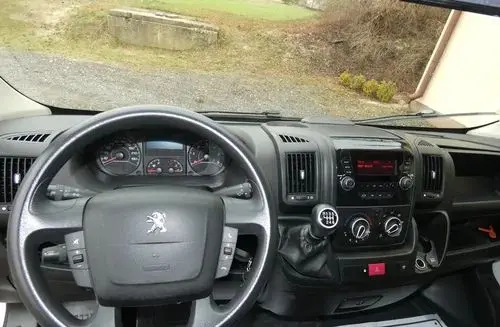 PEUGEOT Boxer 