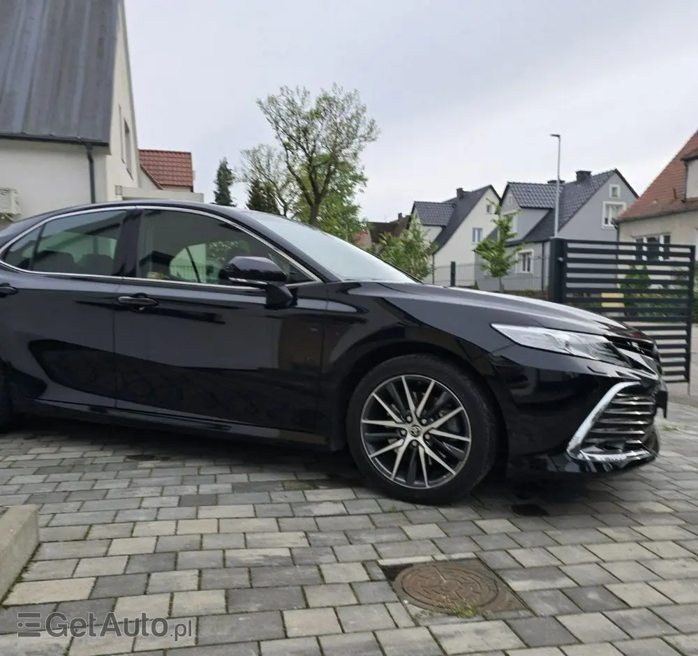 TOYOTA Camry 2.5 Hybrid Executive CVT
