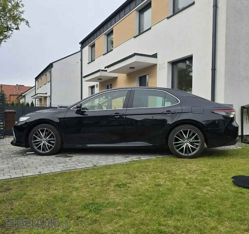 TOYOTA Camry 2.5 Hybrid Executive CVT