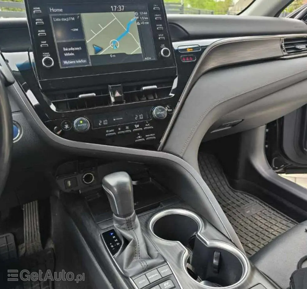TOYOTA Camry 2.5 Hybrid Executive CVT