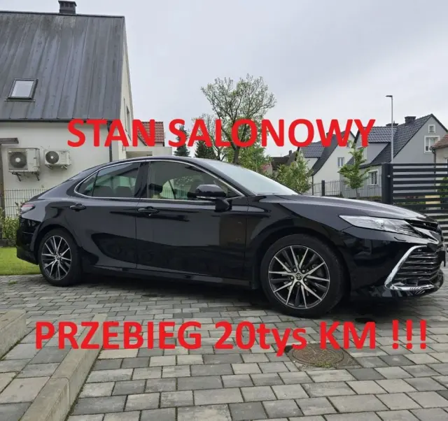 TOYOTA Camry 2.5 Hybrid Executive CVT