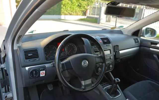 VOLKSWAGEN Golf 2.0 TDI DPF Comfortline