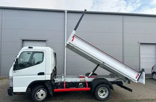 MITSUBISHI Canter Fuso 