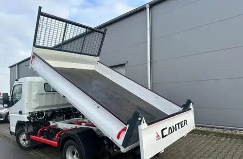 MITSUBISHI Canter Fuso 
