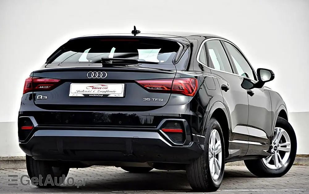 AUDI Q3 35 TFSI S tronic