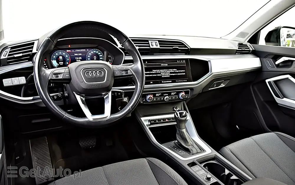 AUDI Q3 35 TFSI S tronic