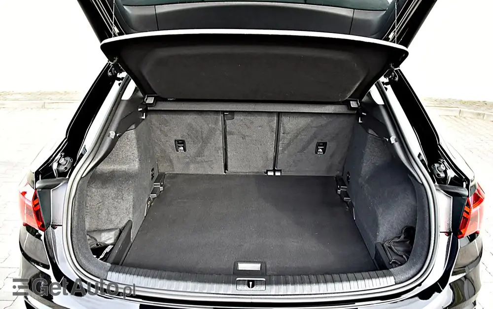 AUDI Q3 35 TFSI S tronic