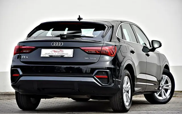 AUDI Q3 35 TFSI S tronic