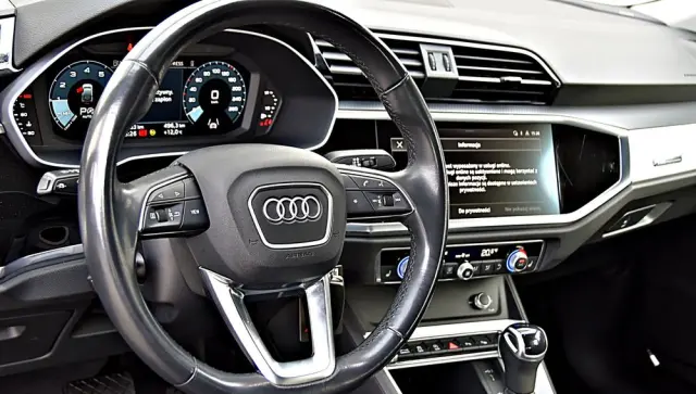 AUDI Q3 35 TFSI S tronic