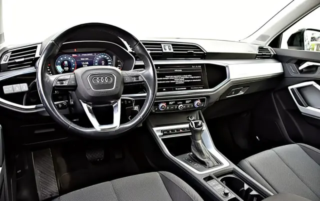 AUDI Q3 35 TFSI S tronic