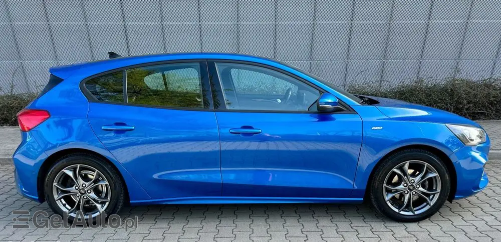 FORD Focus 1.5 EcoBoost STart-Stopp-System ST-LINE