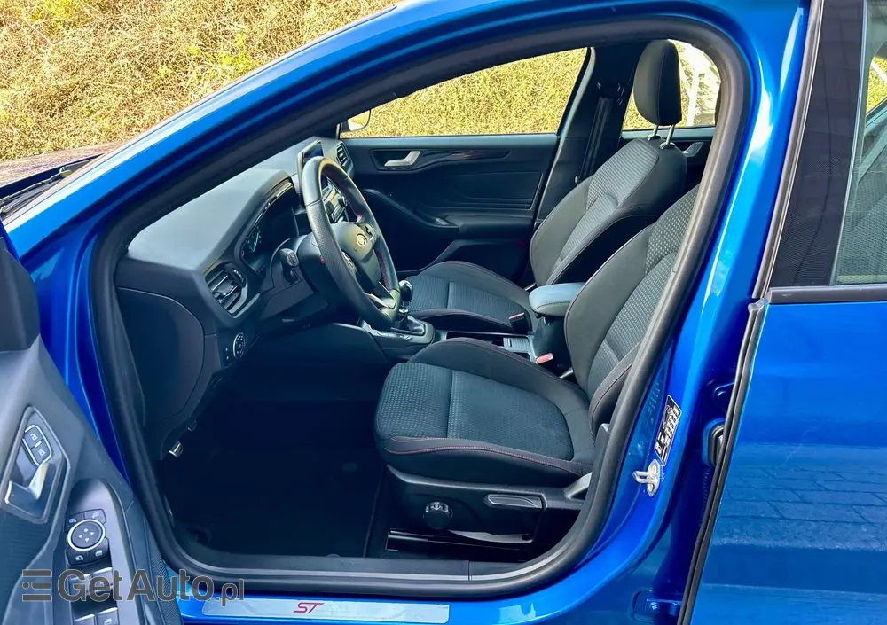 FORD Focus 1.5 EcoBoost STart-Stopp-System ST-LINE