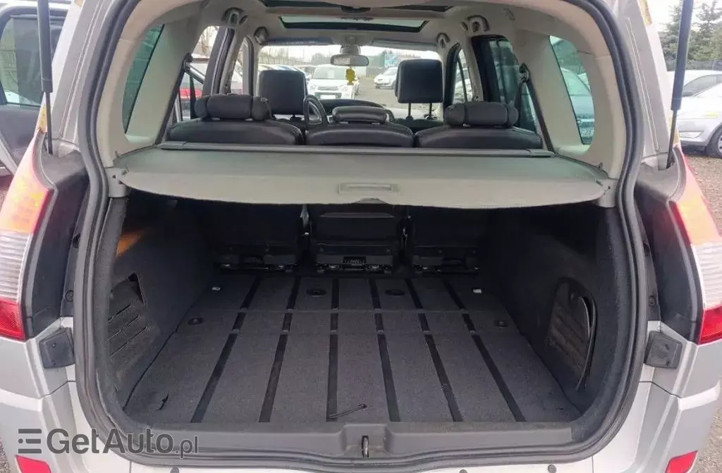 RENAULT Grand Scenic 