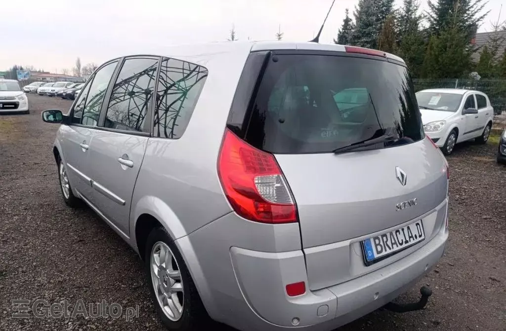RENAULT Grand Scenic 
