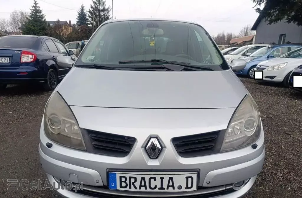 RENAULT Grand Scenic 