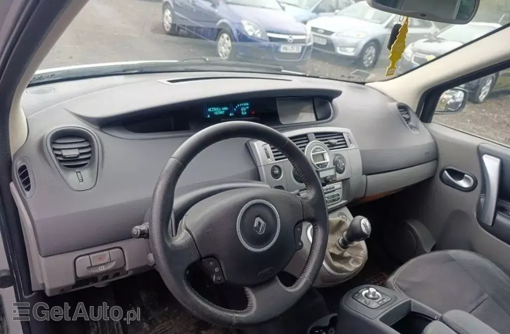 RENAULT Grand Scenic 