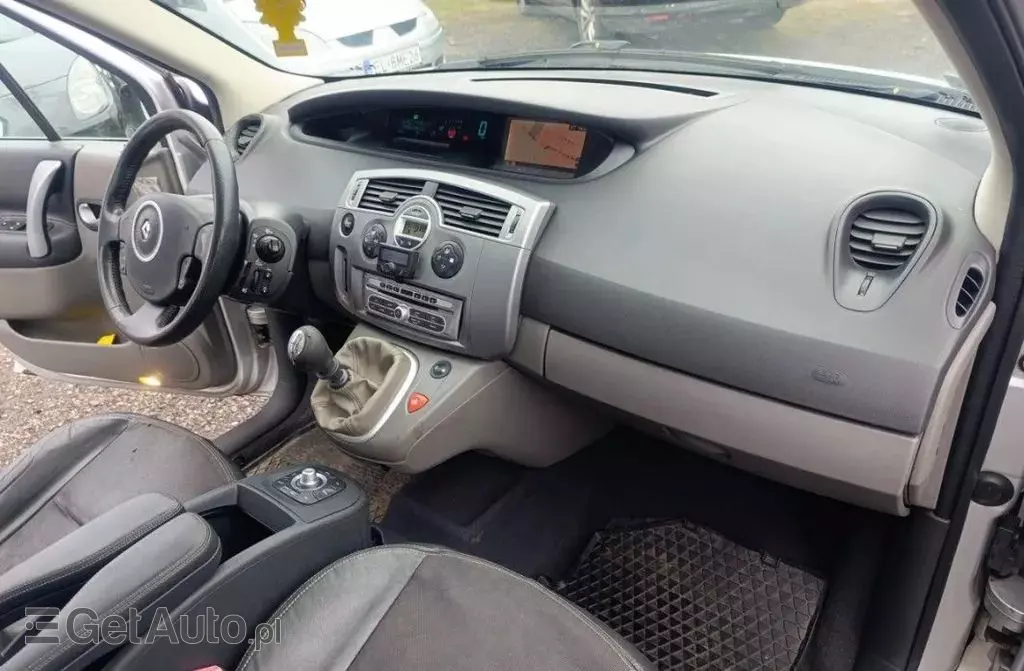 RENAULT Grand Scenic 