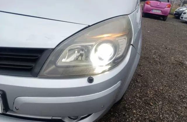 RENAULT Grand Scenic 