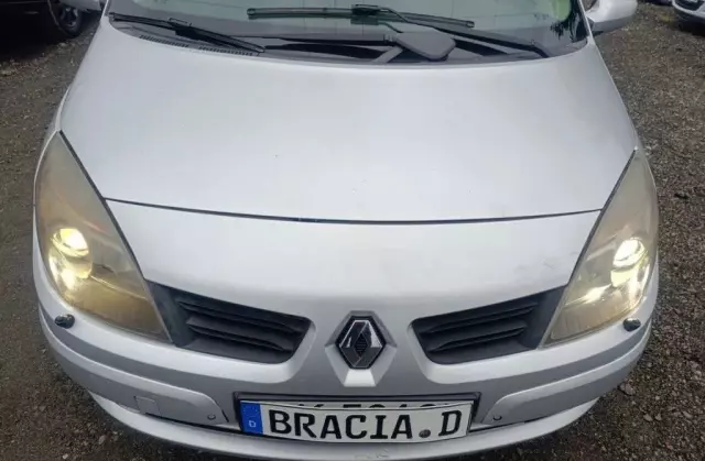 RENAULT Grand Scenic 