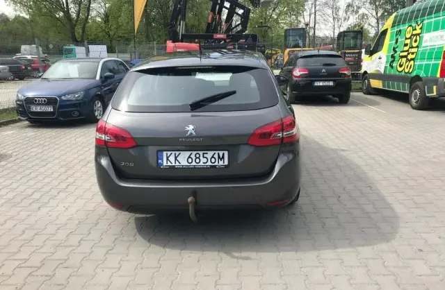 PEUGEOT 308 