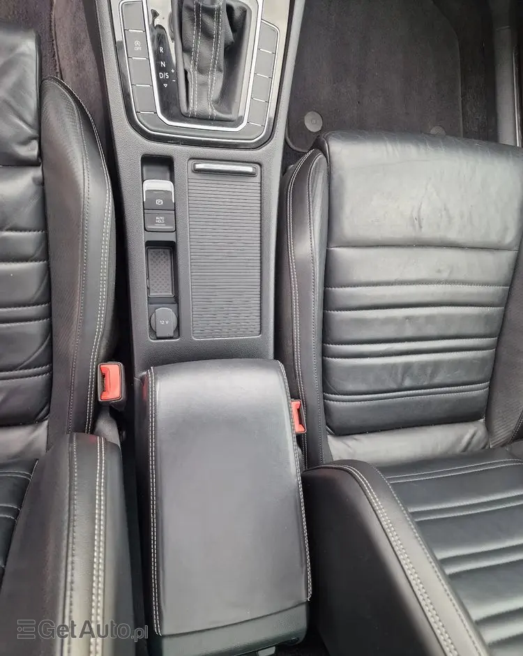 VOLKSWAGEN Passat Variant 1.4 TSI ACT (BMT) DSG Highline