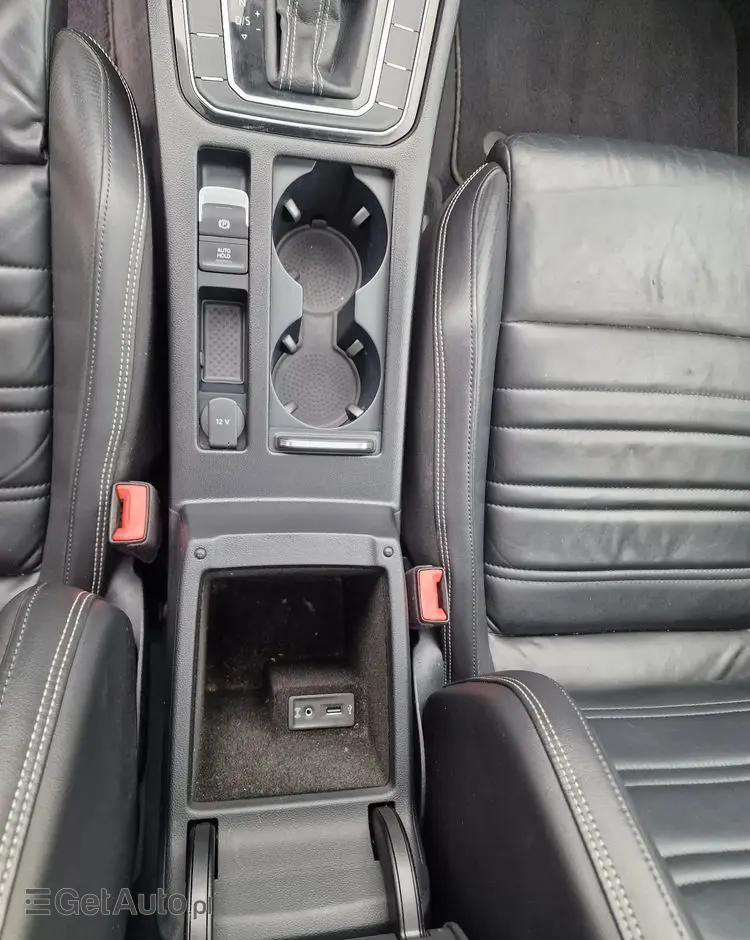 VOLKSWAGEN Passat Variant 1.4 TSI ACT (BMT) DSG Highline