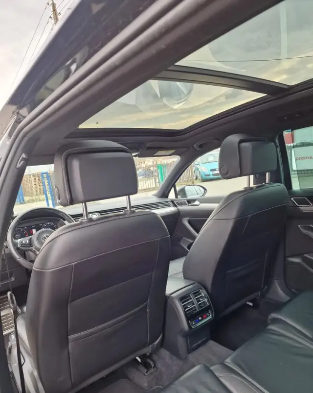 VOLKSWAGEN Passat Variant 1.4 TSI ACT (BMT) DSG Highline