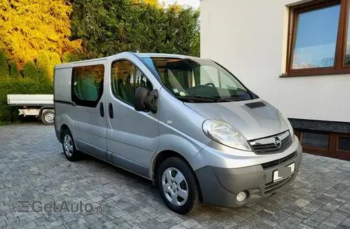 OPEL Vivaro 