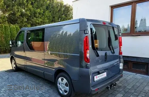 OPEL Vivaro 