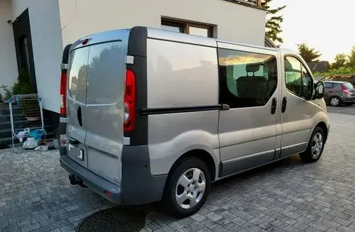 OPEL Vivaro 