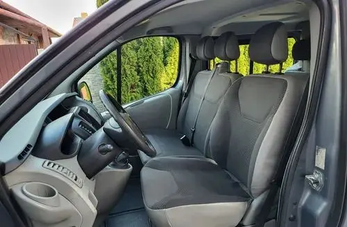 OPEL Vivaro 