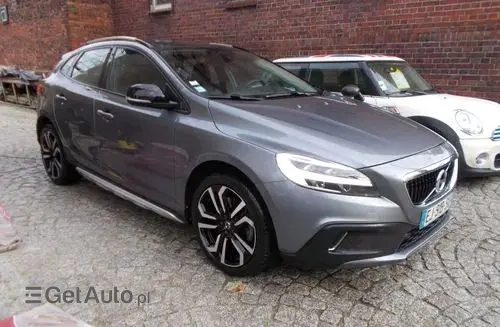VOLVO V40 Cross Country 